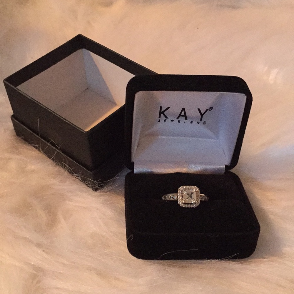 Brand new Kay Jewelers ring. Never used. Size 7